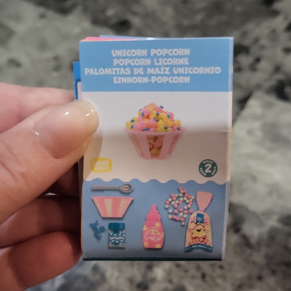 Miniverse Make It Mini Unicorn Popcorn - Picture 2 of 3